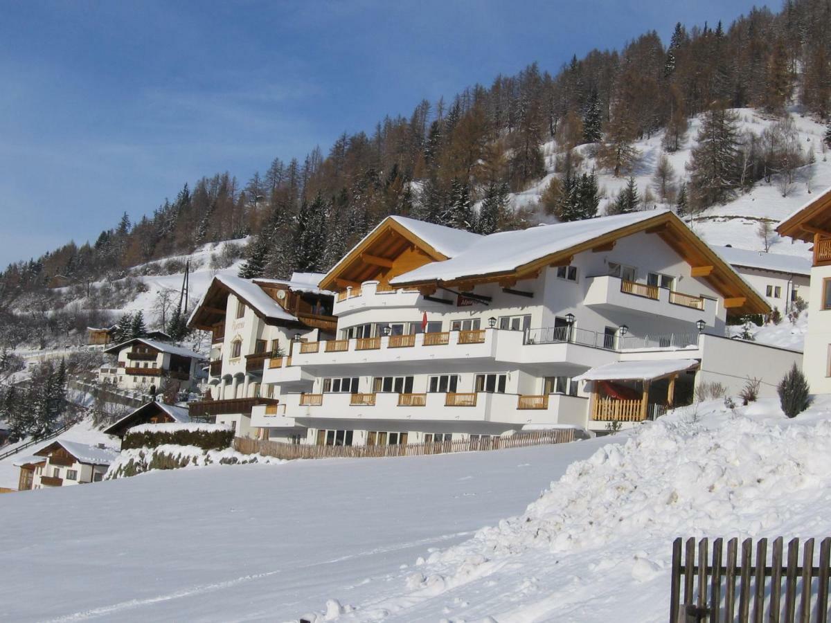 Hotel Alpenrose Фендельс Екстер'єр фото